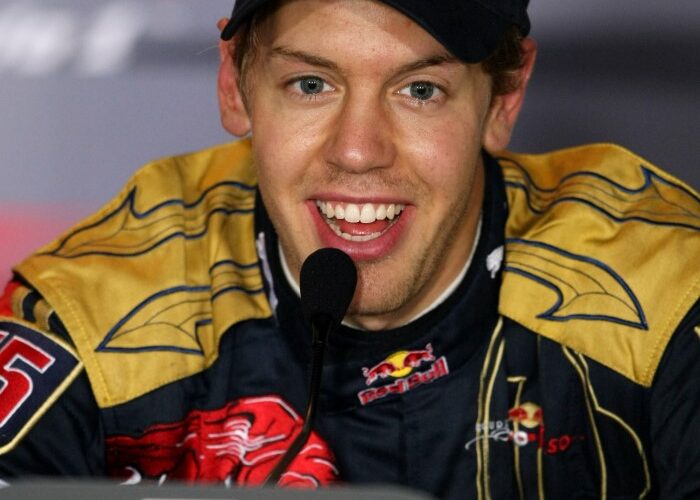 F1 giants cast eyes over Vettel