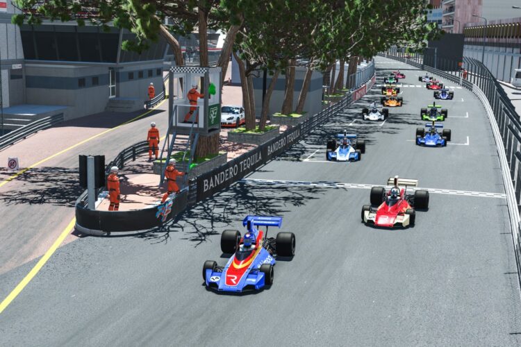 Alonso does it again – fifth win in a row in Legends race