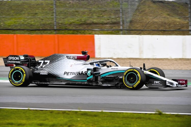 Bottas immediately puts Mercedes #1 in Barcelona
