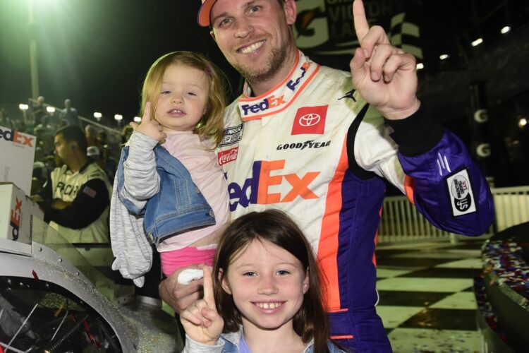 Hamlin goes back-to-back to win Daytona 500