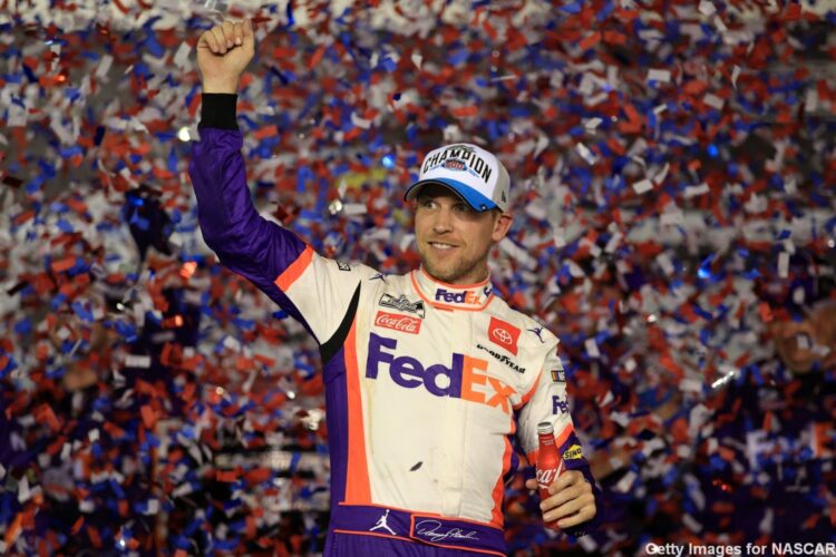 Hamlin, FedEx sign contract extensions with Joe Gibbs Racing