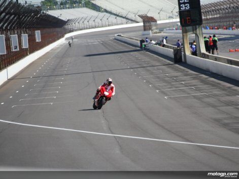 Niccolo Canepa leads first day of testing at Indy
