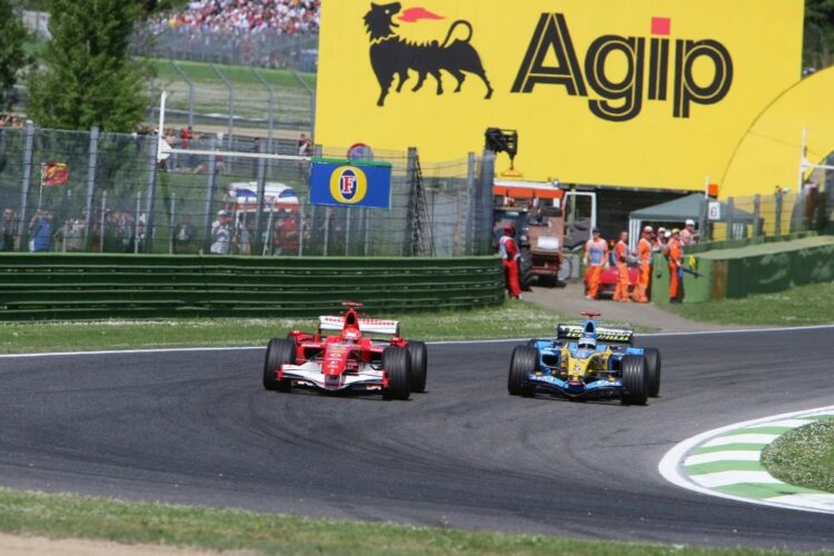 Alonso reignites Ferrari speculation