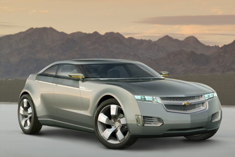 LA rolls out the “Green Carpet” for Chevy Volt