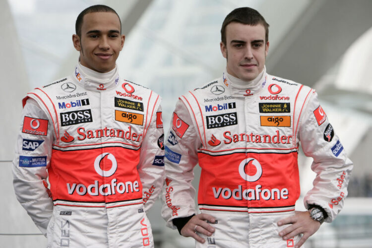 Tension mounts between Hamilton and Alonso