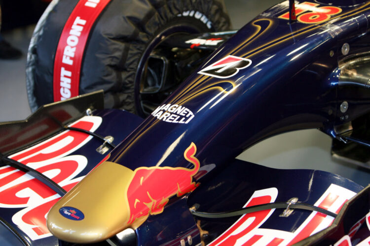 Spyker launch protest against Toro Rosso