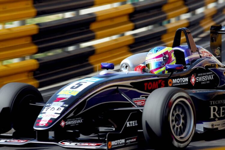Jarvis takes pole in final Macau qualifying