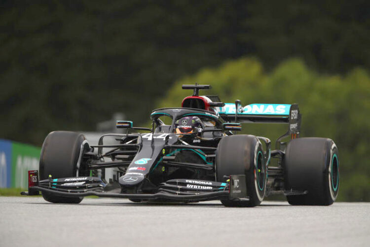 Mercedes runs 1-2 in opening Austrian GP practice
