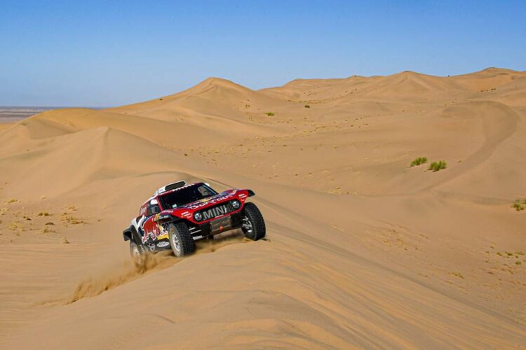 Peterhansel sizzles while Alonso fizzles on Day 4 of Dakar