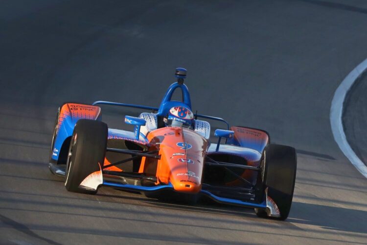 Dixon tops rain-shortened IndyCar practice