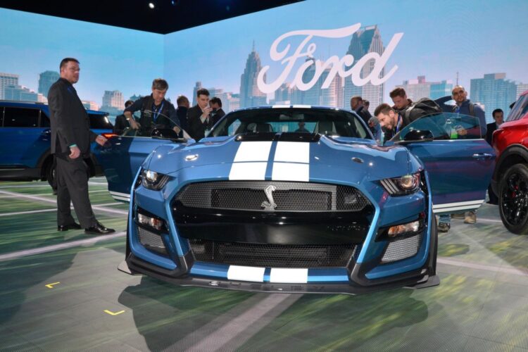 Video: The Shelby GT500 is a BEAST
