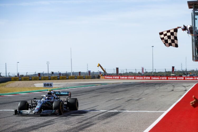 Bottas wins USGP from pole for another Mercedes 1-2