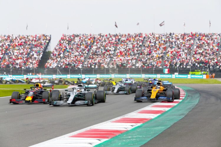 Hamilton and Verstappen ‘agreed’ to stop media war