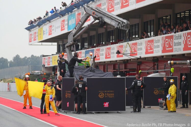 F1 bans garage screens for winter testing