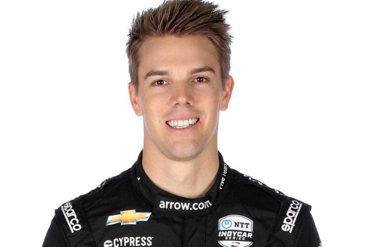 Q&A with IndyCar rookies Askew and Veekay