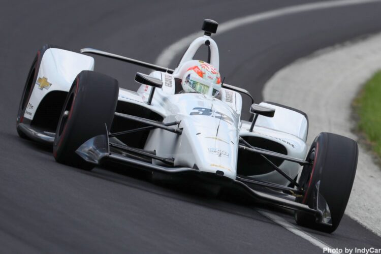 Video: The Silent Heroes of the Indy 500
