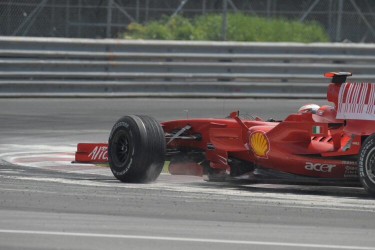 Ferrari raced without wheel covers