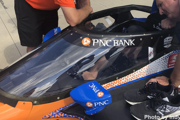 Dixon tries out Indy Aeroscreen (Update)
