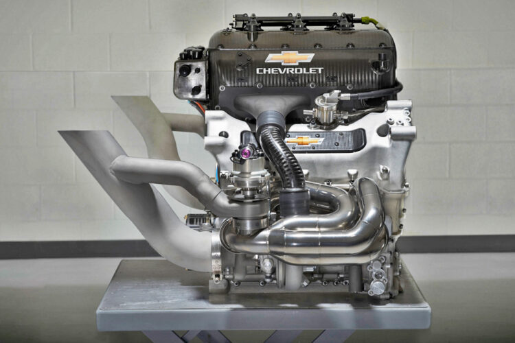 IndyCar Chevy vs. Honda as 2019 season begins
