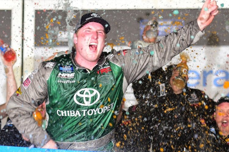 Austin Hill wins crashfest Daytona Truck race