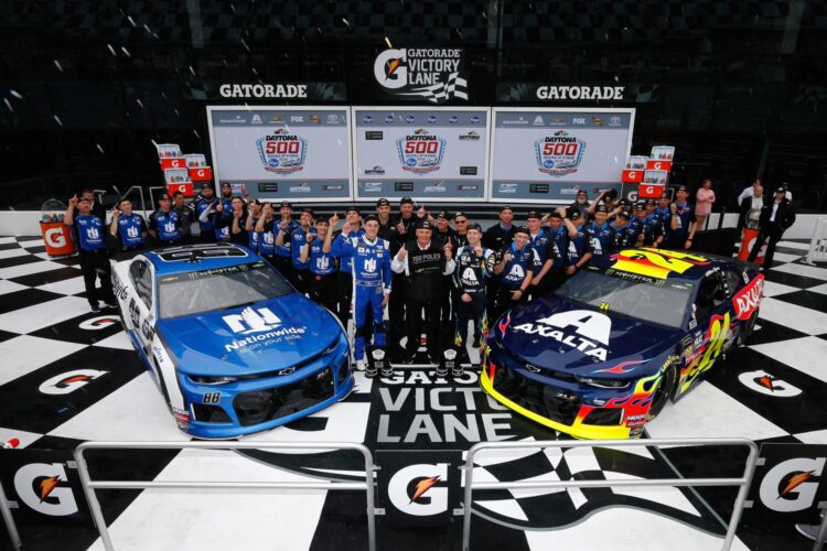 Byron puts #24 Chevy on pole for Daytona 500
