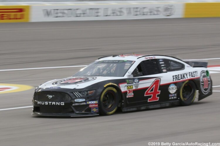 Harvick earns Busch Pole Award at Las Vegas