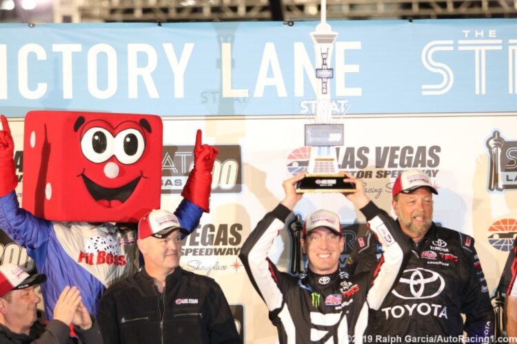 Kyle Busch sweeps stages to win Strat 200 at Las Vegas