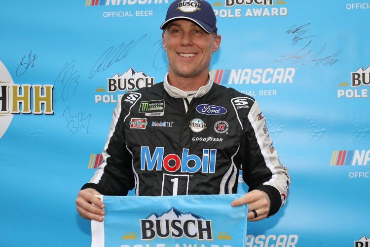 Harvick’s Ford wins Pole at Richmond Raceway