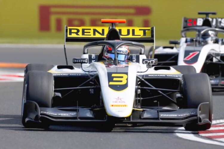 Verstappen F3 team in financial trouble
