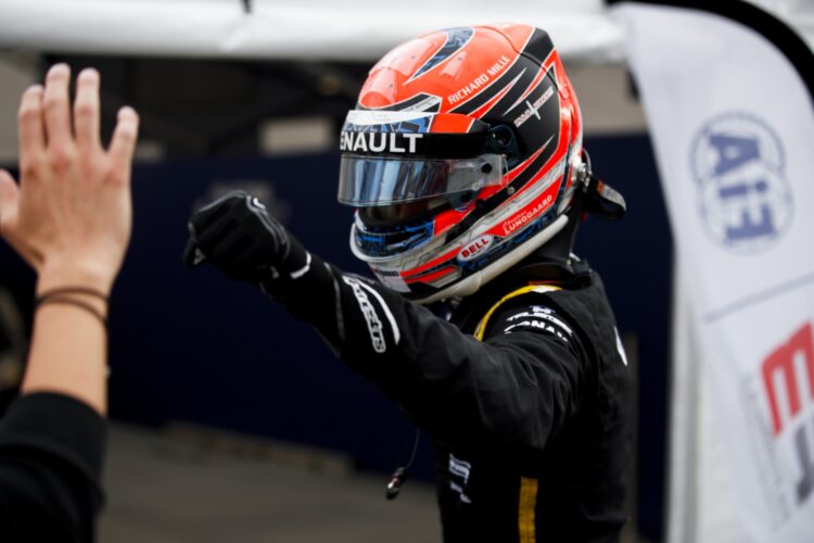 Lundgaard seals second F3 pole in Monza