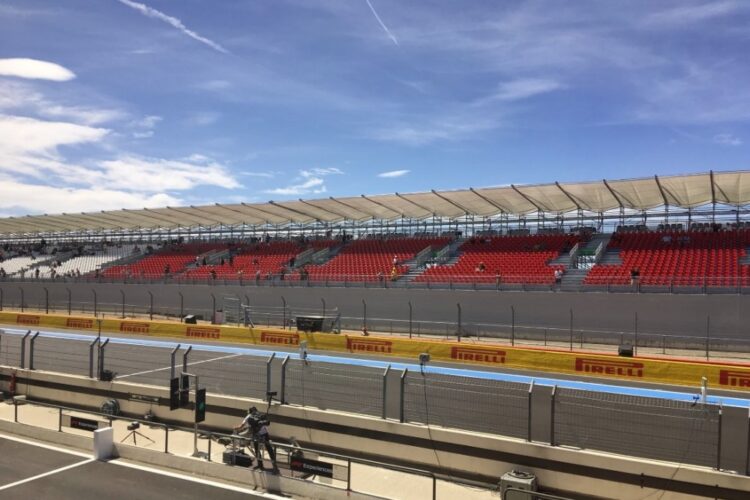Fan-less races ‘better than no races’ – Magnussen
