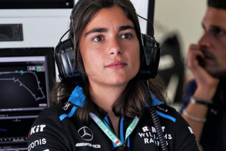 Video: Meet Jamie Chadwick, the Danica Patrick of F1