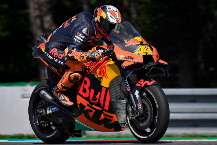 Pol Espargaro tops opening MotoGP practice