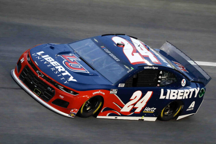 William Byron prevails in Daytona finale