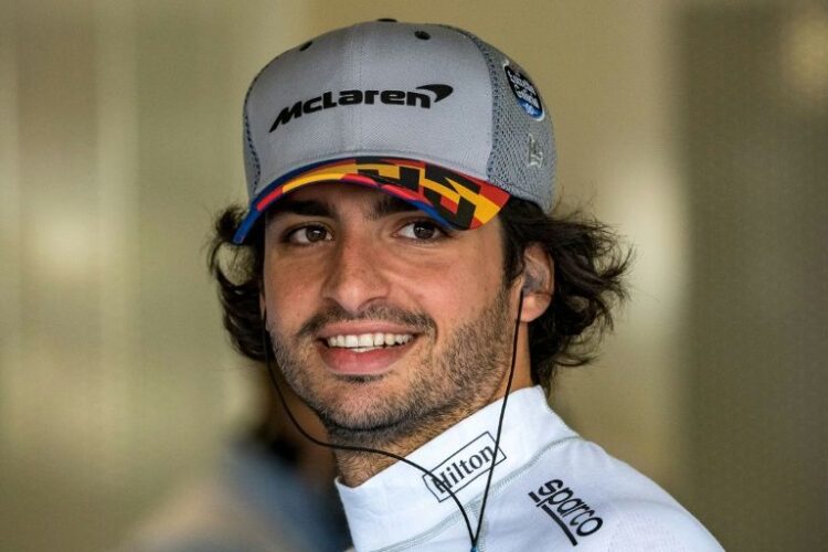 Sainz Jr. eyes test in 2018 or 2019-spec Ferrari  (Update)