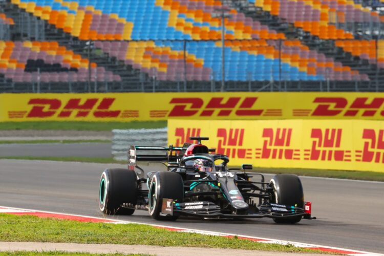 Vettel pays tribute to Hamilton after race