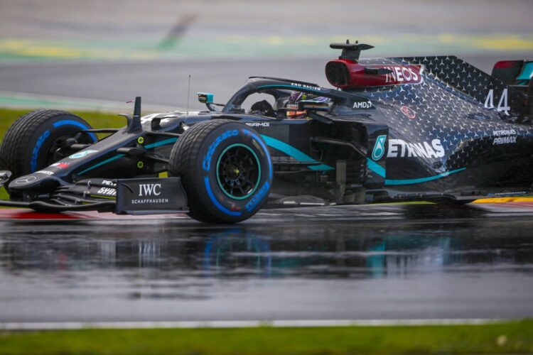 Masi defends Turkey over track surface condition