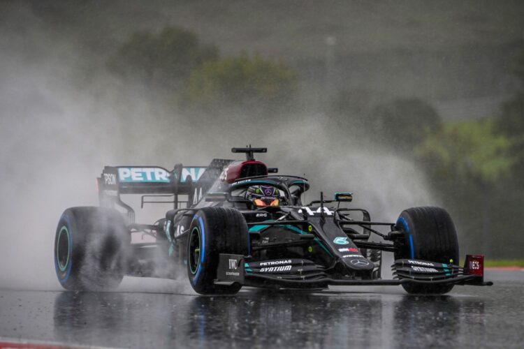 Hamilton wins 7th title, ties Schumacher