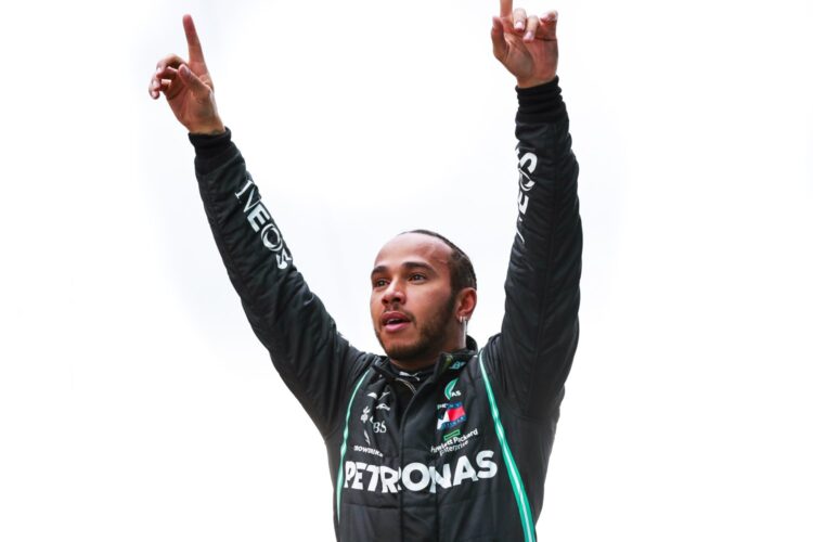 Hamilton hits back at ‘lucky champion’ jibe