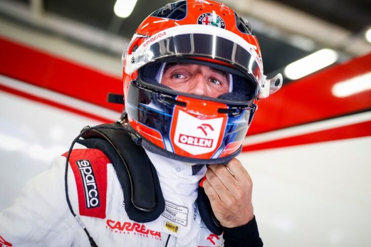 Robert Kubica back behind the wheel in Bahrain