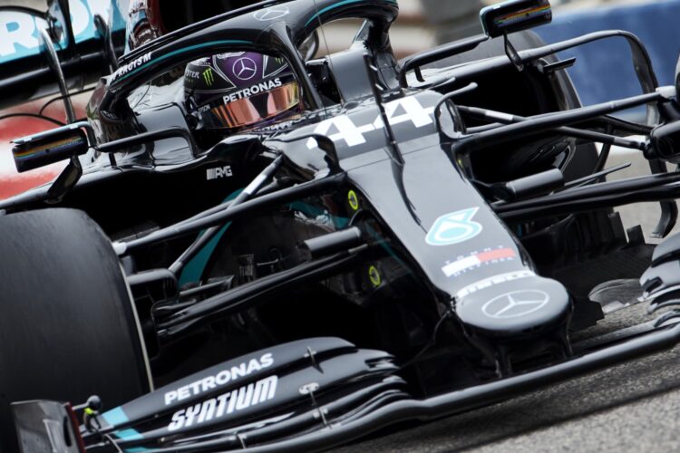 Hamilton over Bottas for pole for the Bahrain GP