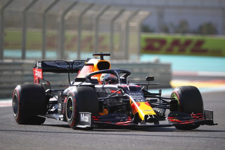 Verstappen nips Bottas to win pole for Abu Dhabi GP