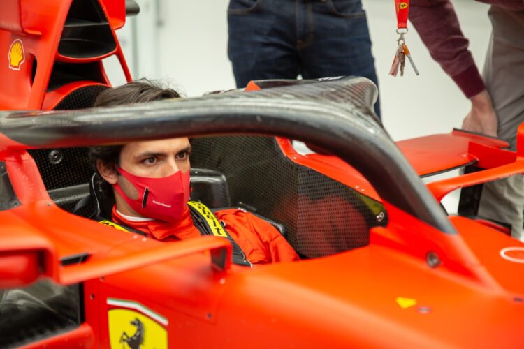 Sainz Jr. eyes longer than two-year Ferrari stay