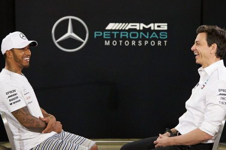 Hamilton contract saga ’embarrassing’ – Schumacher  (Update)