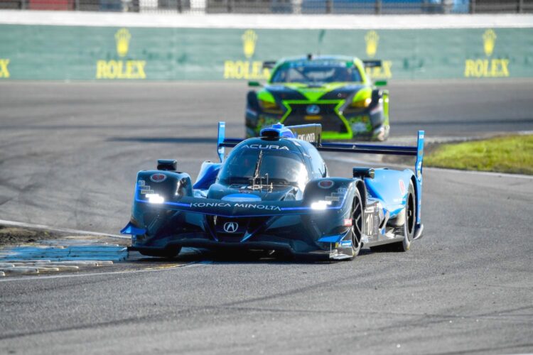 Rolex 24 Hour 20: #10 Acura leads the #01 Cadillac with 4-hours to go