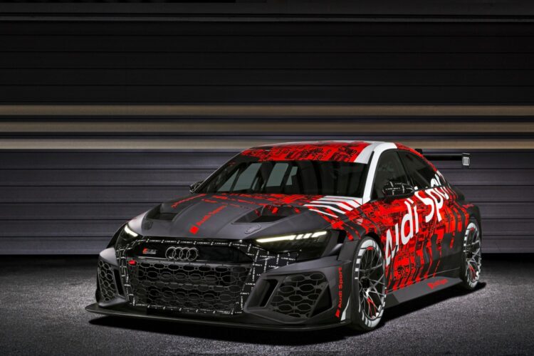 World premiere of the new Audi RS 3 LMS