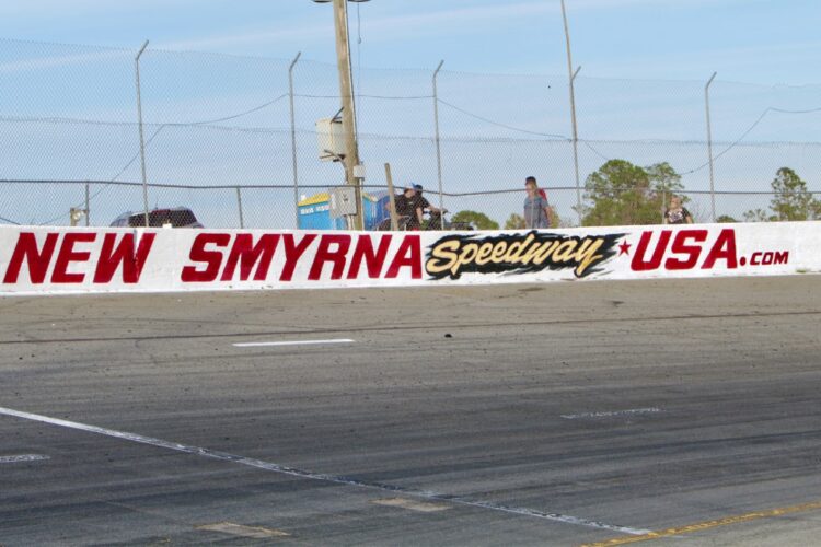 Tech official dies breaking up fight at New Smyrna