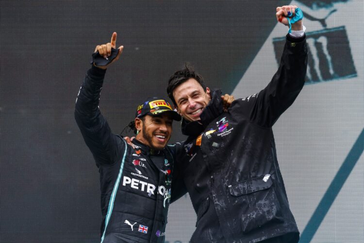 Rumor: Hamilton/Mercedes contract talks already on hold