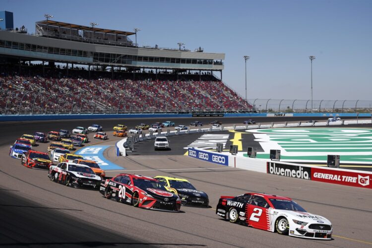 Phoenix Raceway announces sellout for NASCAR Cup championship race