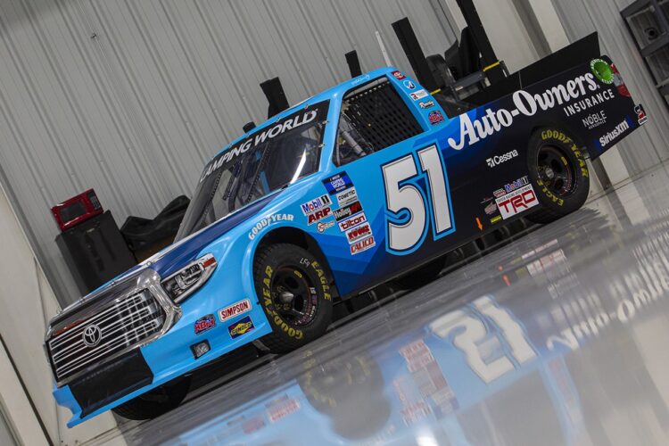 Truex Jr. to drive #51 Busch truck on dirt